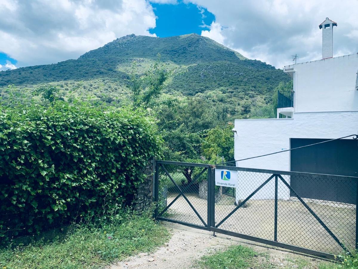 Affittacamere La Fuente De El Nacimiento Benamahoma Esterno foto